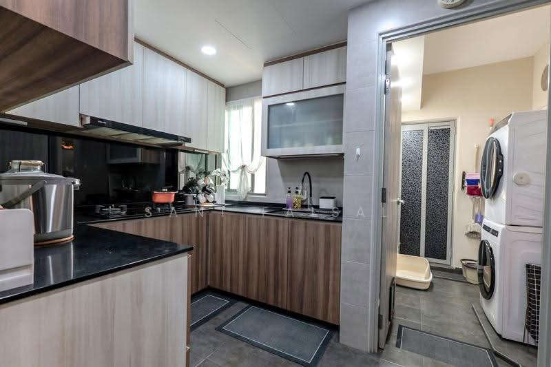 Whitewater, 25 Pasir Ris Street 72, Pasir Ris / Tampines, 3 Bedrooms, 1,195 sqft, Condominium For Sale, by Sani Faisal, 500278835 - Kitchen - PropertyGuru.com.sg