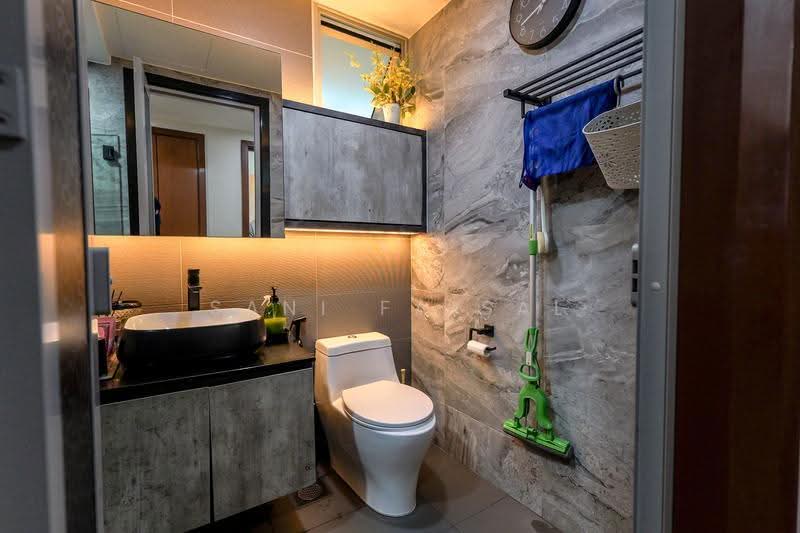 Whitewater, 25 Pasir Ris Street 72, Pasir Ris / Tampines, 3 Bedrooms, 1,195 sqft, Condominium For Sale, by Sani Faisal, 500278835 - Bathroom - PropertyGuru.com.sg