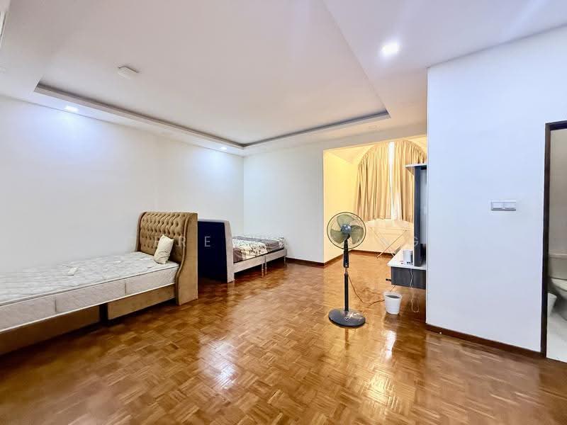 Clydesview, 16A Jervois Lane, Alexandra / Commonwealth, 3 Bedrooms, 2,411 sqft, Condominium For Rent, by Terence Tang, 500278840 - Bedroom - PropertyGuru.com.sg