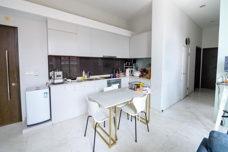 Berkeley Residences, 11 Lorong N Telok Kurau, East Coast / Marine Parade, 2 Bedrooms, 883 sqft, Apartment For Sale, by Kelvin Koh, 500278842 - Kitchen - PropertyGuru.com.sg