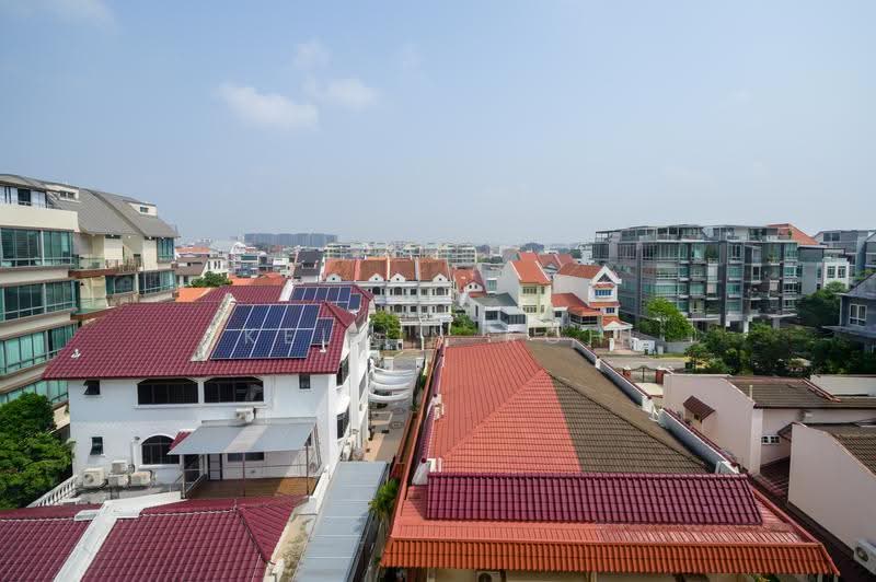 Berkeley Residences, 11 Lorong N Telok Kurau, East Coast / Marine Parade, 2 Bedrooms, 883 sqft, Apartment For Sale, by Kelvin Koh, 500278842 - Unblocked View - PropertyGuru.com.sg