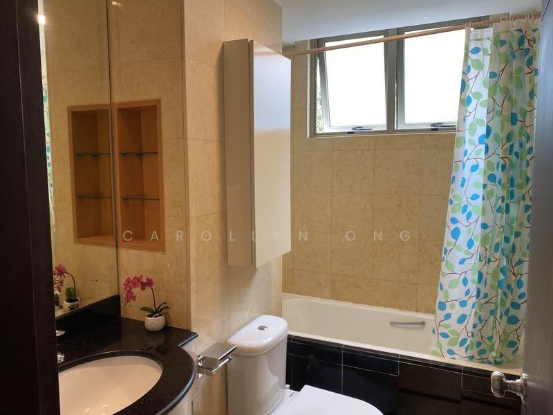 Novena MRT Apartment, Greenery View, Moulmein Rise, Newton / Novena, 2 Bedrooms, 1,012 sqft, Apartment For Rent, by Carollyn Ong, 500278844 - Master Bathroom - PropertyGuru.com.sg