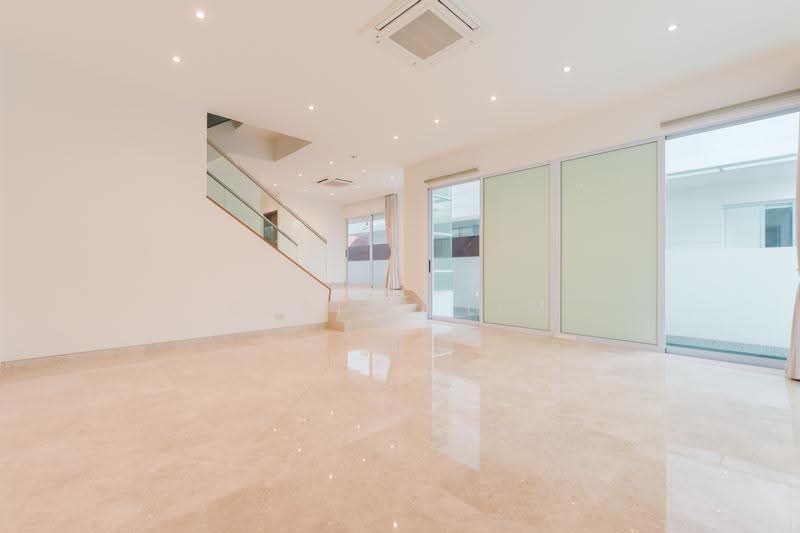 Wareham Goodman Wilkinson Crescent Arthur Road, East Coast / Marine Parade, 5 Bedrooms, 5,500 sqft, Semi-Detached House For Rent, by Claire Lim, 500278845 - Interior - PropertyGuru.com.sg