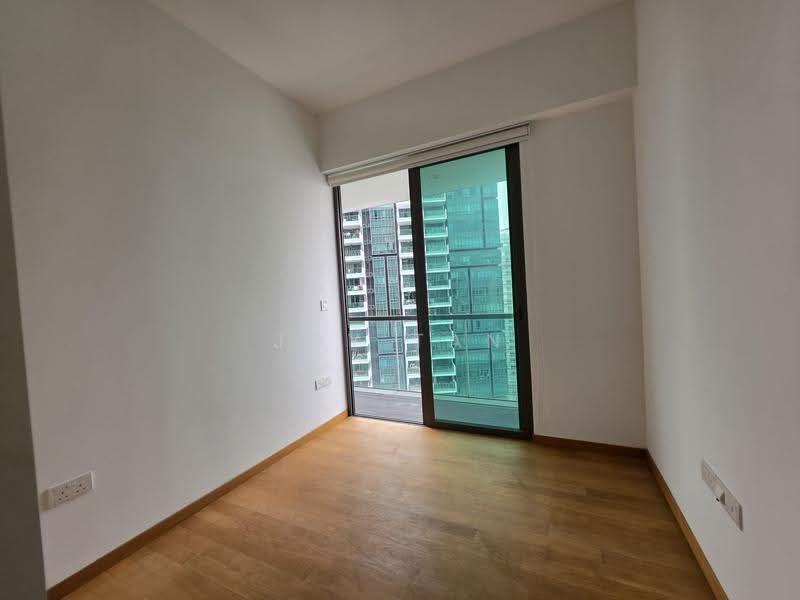 8 Saint Thomas, 8 Saint Thomas Walk, Orchard / River Valley, 4 Bedrooms, 1,755 sqft, Condominium For Sale, by Joy Tan, 500278850 - Balcony - PropertyGuru.com.sg