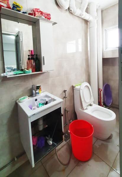 841 Jurong West Street 81, 841 Jurong West Street 81, Boon Lay / Jurong / Tuas, 4 Bedrooms, 1,582 sqft, HDB Flat For Sale, by Ina Sultan, 500278852 - Bathroom - PropertyGuru.com.sg