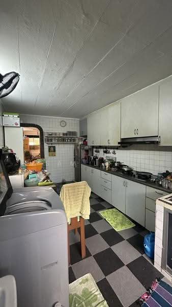 Blk 114 Potong Pasir Avenue 1, 114 Potong Pasir Avenue 1, Macpherson / Potong Pasir, 2 Bedrooms, 721 sqft, HDB Flat For Sale, by Sam Lee, 500278854 - Kitchen - PropertyGuru.com.sg