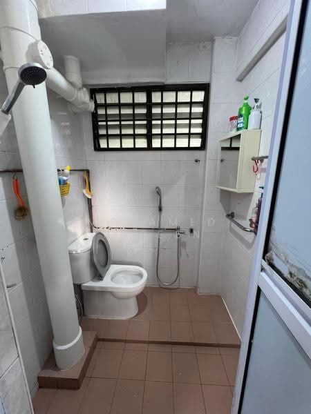 631 bedok reservoir rd, Bedok / Upper East Coast, 1,604 sqft, Shop / Shophouse For Sale, by Mohamed Yaseen, 500278863 - Bathroom - CommercialGuru.com.sg