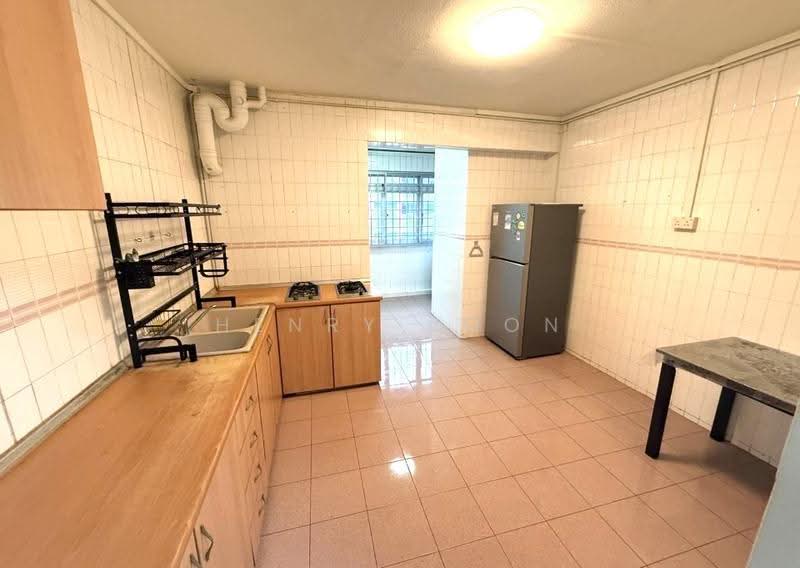436 Hougang Avenue 8, 436 Hougang Avenue 8, Hougang / Punggol / Sengkang, 3 Bedrooms, 969 sqft, HDB Flat For Rent, by Henry Poon, 500278869 - Kitchen - PropertyGuru.com.sg