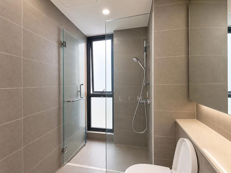 Waterbank at Dakota, 25 Dakota Crescent, Eunos / Geylang / Paya Lebar, 3 Bedrooms, 1,141 sqft, Condominium For Sale, by T T Lim, 500278877 - Bathroom - PropertyGuru.com.sg