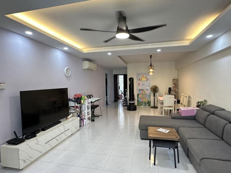 354B Admiralty Drive, 354B Admiralty Drive, Sembawang / Yishun, 3 Bedrooms, 1,216 sqft, HDB Flat For Sale, by Dave Ong, 500278878 - Living Room - PropertyGuru.com.sg
