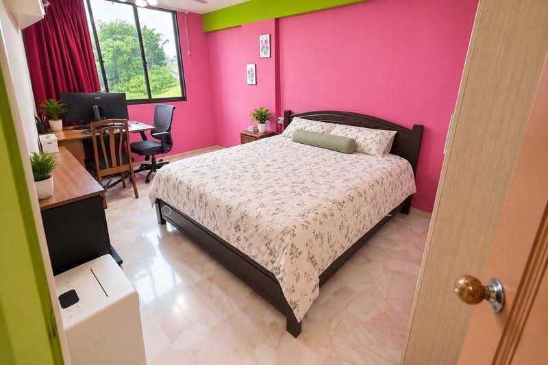 533 Bukit Batok Street 51, 533 Bukit Batok Street 51, Dairy Farm / Bukit Panjang / Choa Chu Kang, 2 Bedrooms, 743 sqft, HDB Flat For Sale, by Joanne Loke, 500278880 - Bedroom 2 - PropertyGuru.com.sg