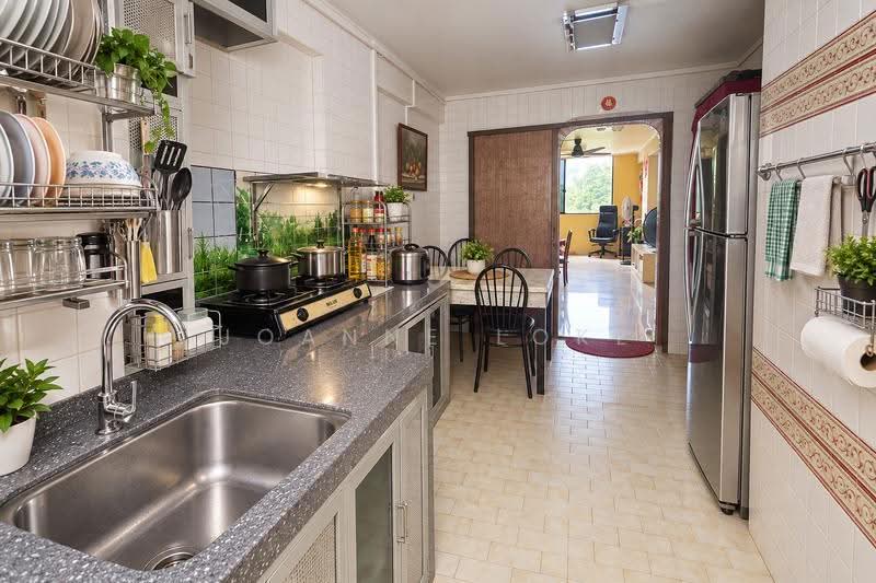 533 Bukit Batok Street 51, 533 Bukit Batok Street 51, Dairy Farm / Bukit Panjang / Choa Chu Kang, 2 Bedrooms, 743 sqft, HDB Flat For Sale, by Joanne Loke, 500278880 - Kitchen - PropertyGuru.com.sg