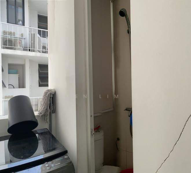Blossom Residences, 34 Segar Road, Dairy Farm / Bukit Panjang / Choa Chu Kang, 3 Bedrooms, 1,109 sqft, Condominium For Sale, by Ken Lim, 500278892 - Bathroom - PropertyGuru.com.sg