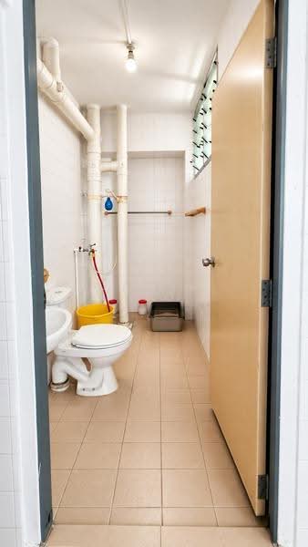 157 Jalan Teck Whye, 157 Jalan Teck Whye, Dairy Farm / Bukit Panjang / Choa Chu Kang, 3 Bedrooms, 1,076 sqft, HDB Flat For Sale, by James Yeo, 500278907 - Bathroom - PropertyGuru.com.sg