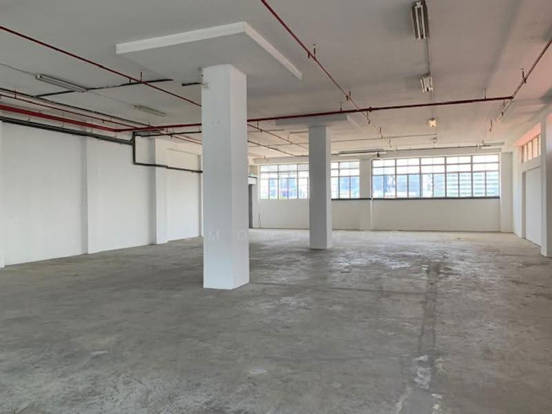 Corner unit | Light industrial near Aljunied MRT, Eunos / Geylang / Paya Lebar, 4,000 sqft, Light Industrial (B1) For Rent, by Desmond Foo, 500278914 - Interior - CommercialGuru.com.sg