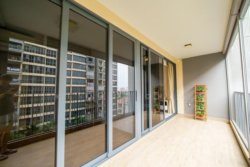 Hundred Palms Residences, 266 Yio Chu Kang Road, Hougang / Punggol / Sengkang, 5 Bedrooms, 1,528 sqft, Condominium For Sale, by Kenneth Chua, 500278922 - Balcony - PropertyGuru.com.sg
