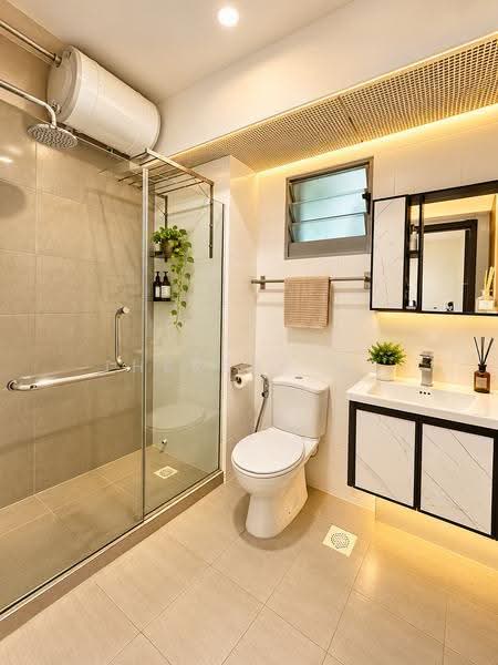 288A Punggol Place, 288A Punggol Place, Hougang / Punggol / Sengkang, 4 Bedrooms, 1,205 sqft, HDB Flat For Sale, by Theresa Ng, 500278932 - Bathroom - PropertyGuru.com.sg