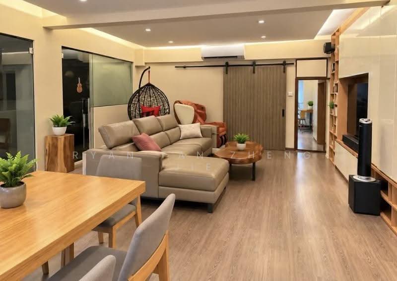 419 Fajar Road, 419 Fajar Road, Dairy Farm / Bukit Panjang / Choa Chu Kang, 3 Bedrooms, 1,119 sqft, HDB Flat For Sale, by Ryan Tan Zheng Jie, 500278935 - Living Room - PropertyGuru.com.sg