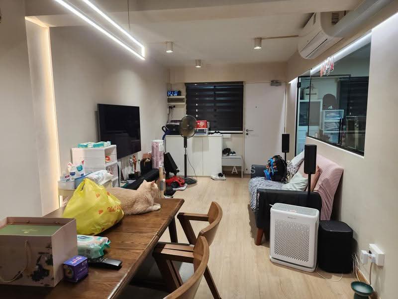 64 Kallang Bahru, 64 Kallang Bahru, Balestier / Toa Payoh, 2 Bedrooms, 699 sqft, HDB Flat For Sale, by Sam Alakasam, 500278938 - Living Room - PropertyGuru.com.sg