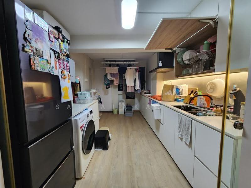 64 Kallang Bahru, 64 Kallang Bahru, Balestier / Toa Payoh, 2 Bedrooms, 699 sqft, HDB Flat For Sale, by Sam Alakasam, 500278938 - Kitchen - PropertyGuru.com.sg