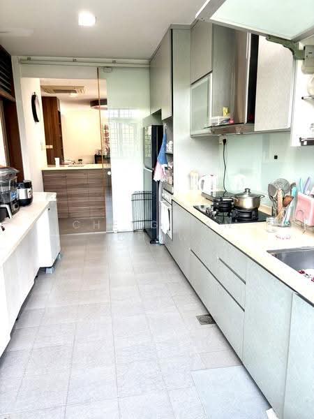 381 Pasir Panjang Road, 381 Pasir Panjang Road, Buona Vista / West Coast / Clementi New Town, 3 Bedrooms, 2,260 sqft, Apartment For Sale, by Cheng Tan Chow, 500278941 - Kitchen - PropertyGuru.com.sg