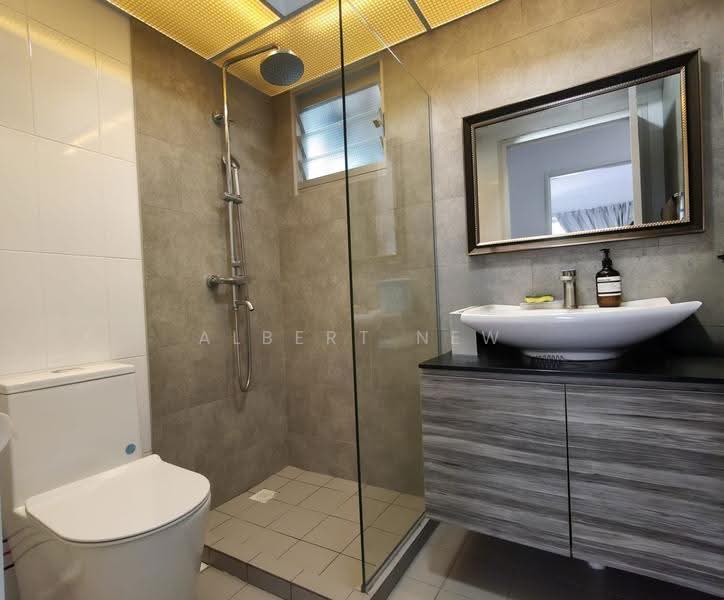 677A Yishun Ring Road, 677A Yishun Ring Road, Sembawang / Yishun, 3 Bedrooms, 1,001 sqft, HDB Flat For Rent, by Albert New, 500278943 - Master Bathroom - PropertyGuru.com.sg