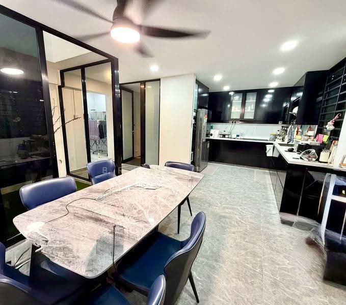 D19 Nanyang Park, Jalan Limbok, Hougang / Punggol / Sengkang, 3 Bedrooms, 1,500 sqft, Terraced House For Sale, by Bryan Tan, 500278966 - Kitchen - PropertyGuru.com.sg