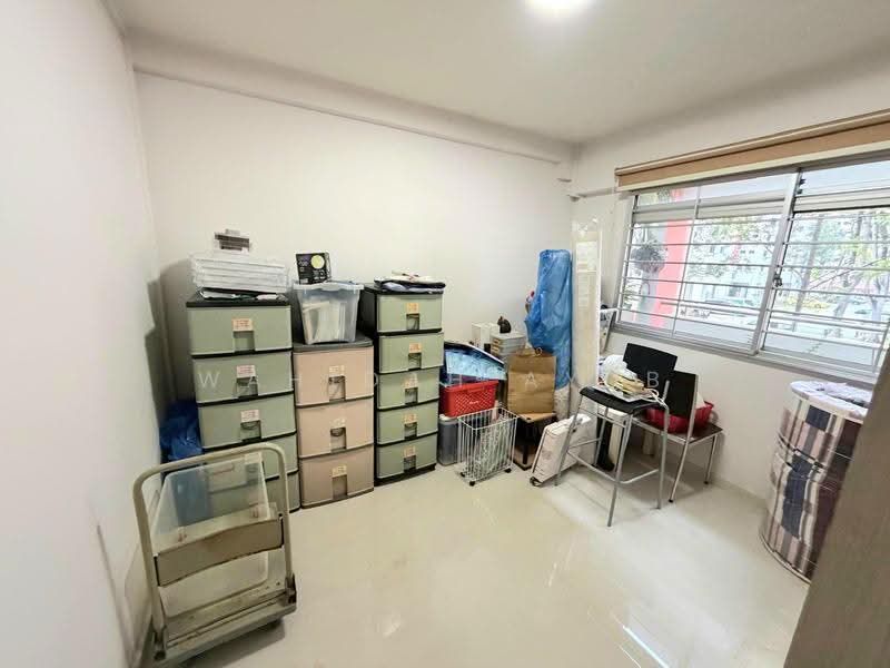 391 Yishun Avenue 6, 391 Yishun Avenue 6, Sembawang / Yishun, 4 Bedrooms, 1,572 sqft, HDB Flat For Sale, by Wahidah Ayub, 500278968 - Granny's room - PropertyGuru.com.sg