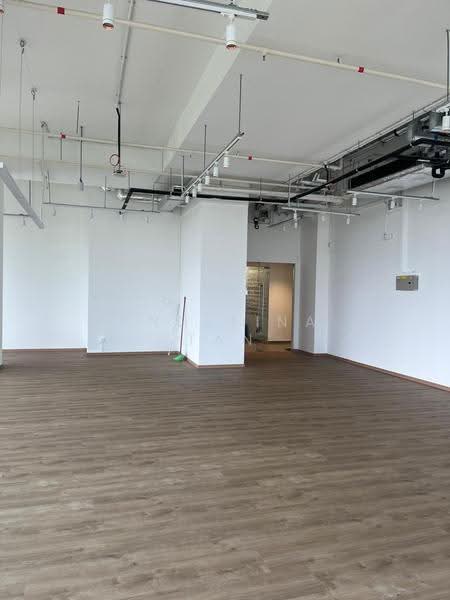 Good Natural Lighting Office Space @ Woods Square Tower 1, Admiralty / Woodlands, 1,130 sqft, Office For Rent, by Angelina Tan, 500278970 - Interior - CommercialGuru.com.sg
