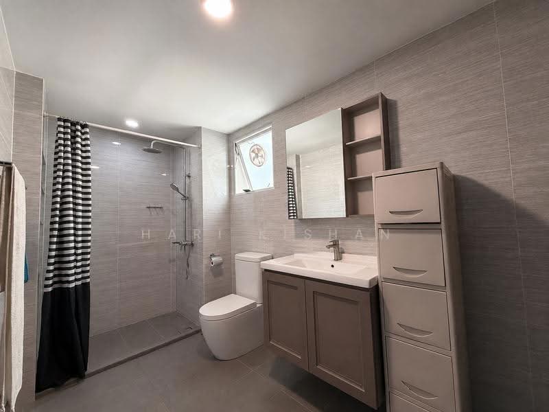 Westwood Park, 51 Westwood Drive, Boon Lay / Jurong / Tuas, Room Rental, 250 sqft, Terraced House For Rent, by Hari Kishan, 500278990 - Bathroom - PropertyGuru.com.sg
