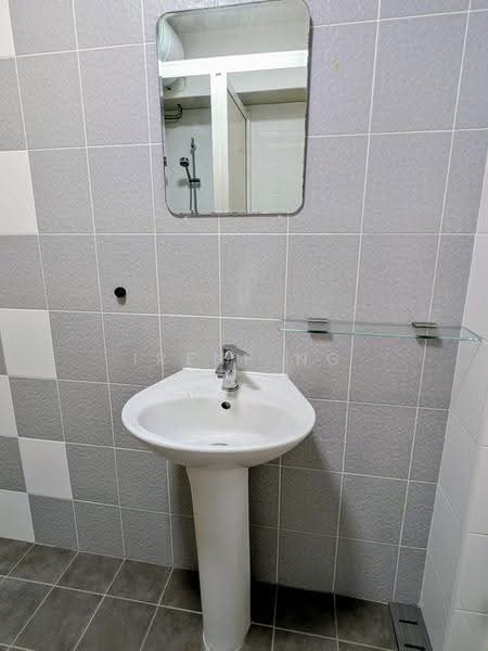 212B Compassvale Drive, 212B Compassvale Drive, Hougang / Punggol / Sengkang, Room Rental, 200 sqft, HDB Flat For Rent, by Irene Ng, 500278992 - Bathroom - PropertyGuru.com.sg