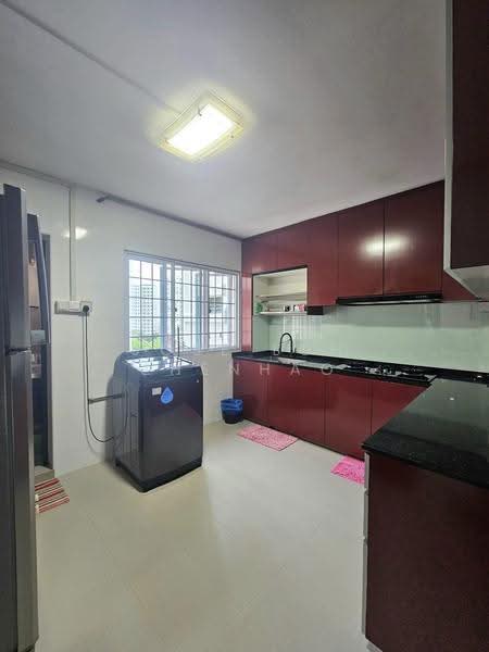 832 Jurong West Street 81, 832 Jurong West Street 81, Boon Lay / Jurong / Tuas, 3 Bedrooms, 1,141 sqft, HDB Flat For Sale, by Jose Loh Zhenhao, 500278993 - Kitchen - PropertyGuru.com.sg