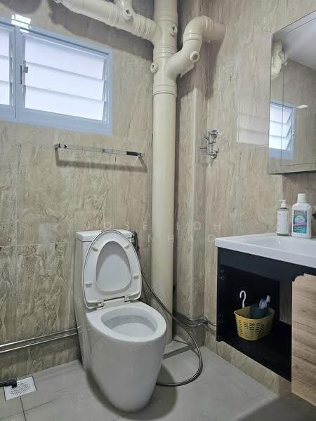 832 Jurong West Street 81, 832 Jurong West Street 81, Boon Lay / Jurong / Tuas, 3 Bedrooms, 1,141 sqft, HDB Flat For Sale, by Jose Loh Zhenhao, 500278993 - Bathroom - PropertyGuru.com.sg