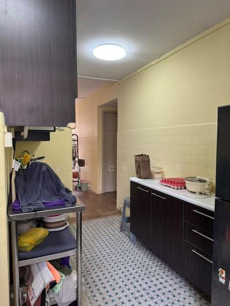 57 Lorong 5 Toa Payoh, 57 Lorong 5 Toa Payoh, Balestier / Toa Payoh, 2 Bedrooms, 657 sqft, HDB Flat For Sale, by Patrick Tay, 500278996 - Kitchen - PropertyGuru.com.sg