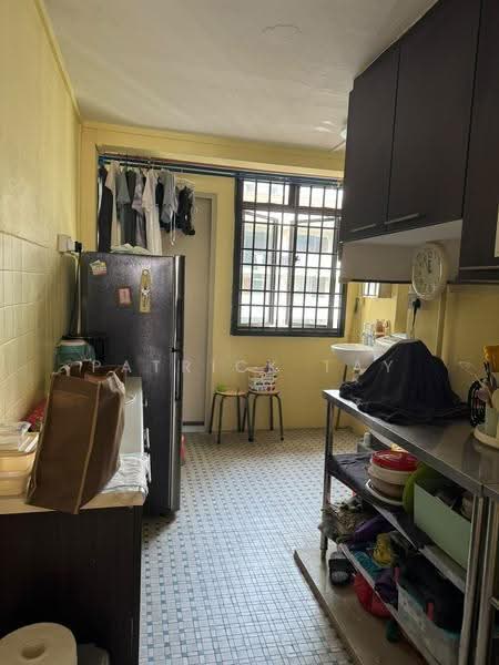 57 Lorong 5 Toa Payoh, 57 Lorong 5 Toa Payoh, Balestier / Toa Payoh, 2 Bedrooms, 657 sqft, HDB Flat For Sale, by Patrick Tay, 500278996 - Kitchen - PropertyGuru.com.sg