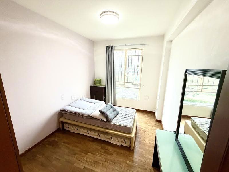 Yishun Sapphire, 42 Canberra Drive, Sembawang / Yishun, 2 Bedrooms, 1,001 sqft, Condominium For Rent, by Edwin Choo, 500279003 - Bedroom - PropertyGuru.com.sg