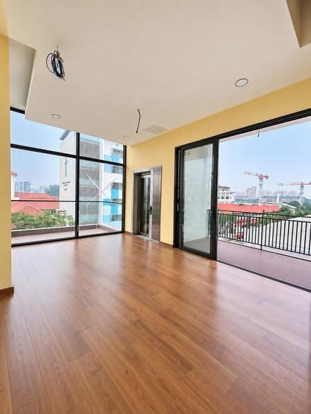 Salim road, Eunos / Geylang / Paya Lebar, 2 Bedrooms, 2,000,361 sqft, Semi-Detached House For Rent, by Kelly Tan, 500279029 - PropertyGuru.com.sg