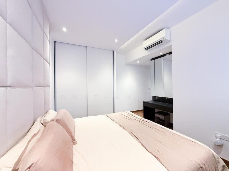 V on Shenton, 5 Shenton Way, Boat Quay / Raffles Place / Marina, 2 Bedrooms, 1,152 sqft, Condominium For Sale, by Jonathan Yeo, 500279042 - Master Ensuite - PropertyGuru.com.sg