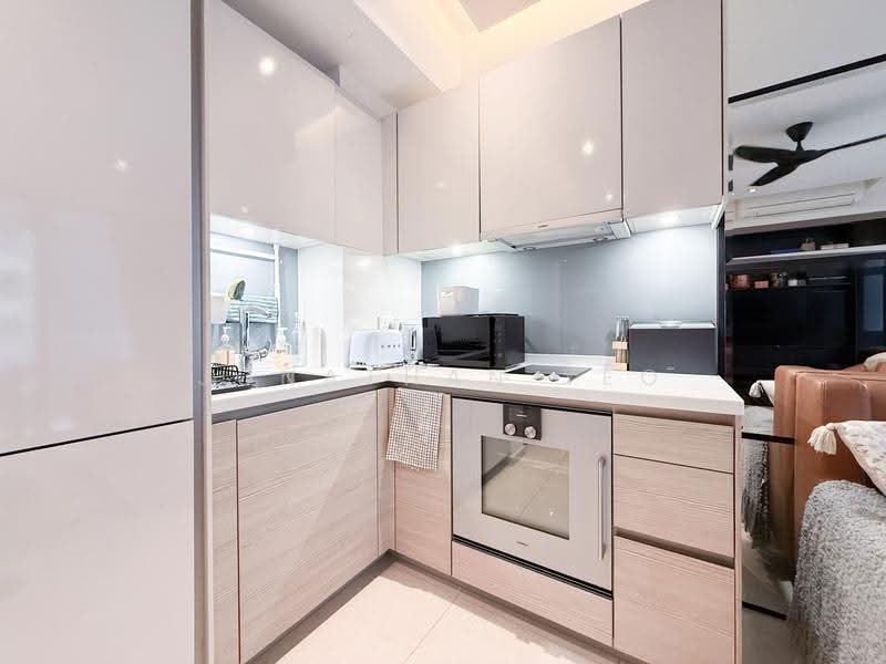 V on Shenton, 5 Shenton Way, Boat Quay / Raffles Place / Marina, 2 Bedrooms, 1,152 sqft, Condominium For Sale, by Jonathan Yeo, 500279042 - Kitchen - PropertyGuru.com.sg