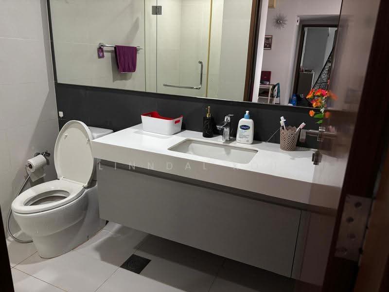 River Isles, Punggol Central, Hougang / Punggol / Sengkang, 3 Bedrooms, 893 sqft, Condominium For Rent, by Linndal Koh, 500279047 - Bathroom - PropertyGuru.com.sg