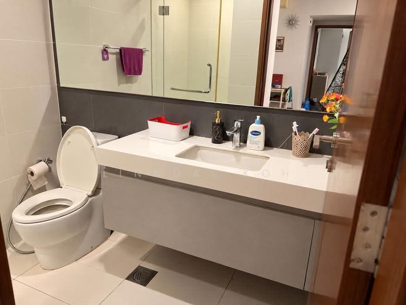 River Isles, Punggol Central, Hougang / Punggol / Sengkang, 3 Bedrooms, 893 sqft, Condominium For Rent, by Linndal Koh, 500279047 - Bathroom - PropertyGuru.com.sg