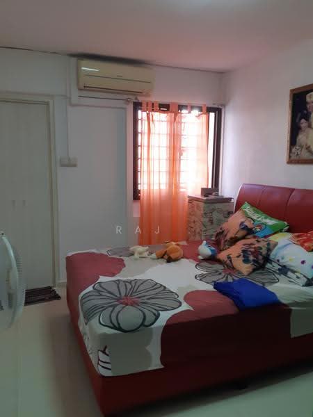 139 Bedok North Avenue 3, 139 Bedok North Avenue 3, Bedok / Upper East Coast, 2 Bedrooms, 735 sqft, HDB Flat For Rent, by Raj ., 500279051 - Bedroom - PropertyGuru.com.sg