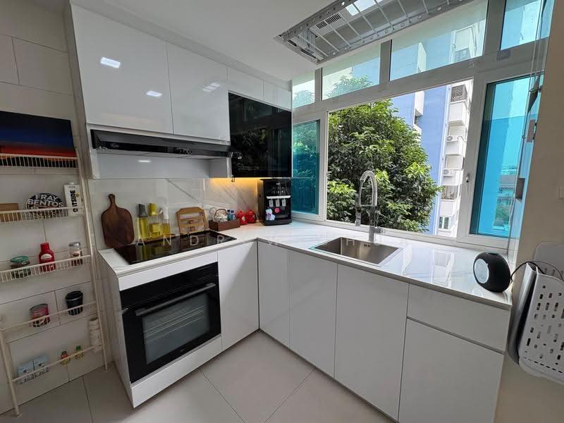 3 Bedder, Well renovated, Freehold In District 15, Marine parade road | Bedok South | Elliot Walk | Nallur Road, East Coast / Marine Parade, 3 Bedrooms, 1,239 sqft, Condominium For Sale, by Andrew Chua, 500279056 - PropertyGuru.com.sg