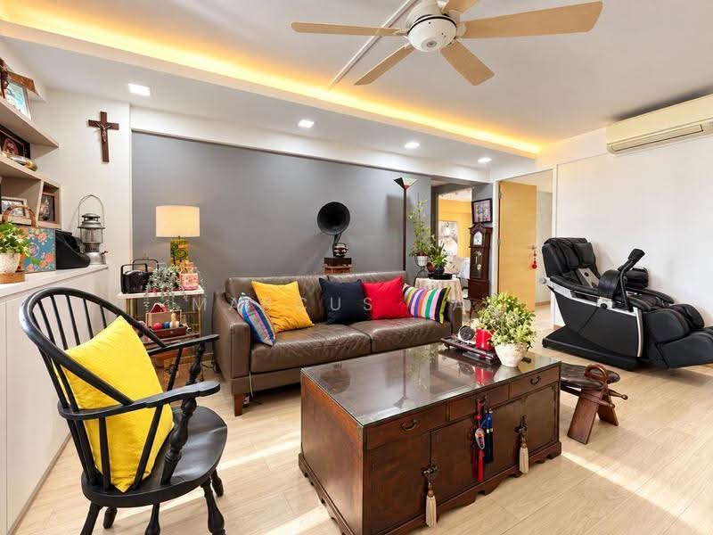 15 Hougang Avenue 3, 15 Hougang Avenue 3, Hougang / Punggol / Sengkang, 3 Bedrooms, 883 sqft, HDB Flat For Sale, by Marcus Tay, 500279092 - Living Room - PropertyGuru.com.sg