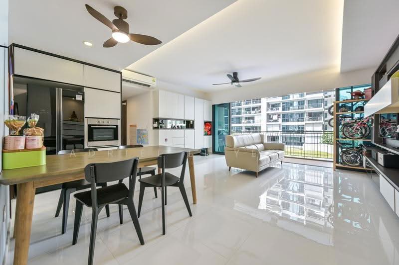 Riverparc Residence, 90 Punggol Drive, Hougang / Punggol / Sengkang, 4 Bedrooms, 1,238 sqft, Condominium For Sale, by Adriel Li Yewen, 500279110 - Living Room - PropertyGuru.com.sg