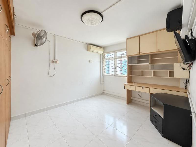 23 Bendemeer Road, 23 Bendemeer Road, Balestier / Toa Payoh, 2 Bedrooms, 732 sqft, HDB Flat For Sale, by Sandy Yong, 500279116 - Master Bedroom - PropertyGuru.com.sg