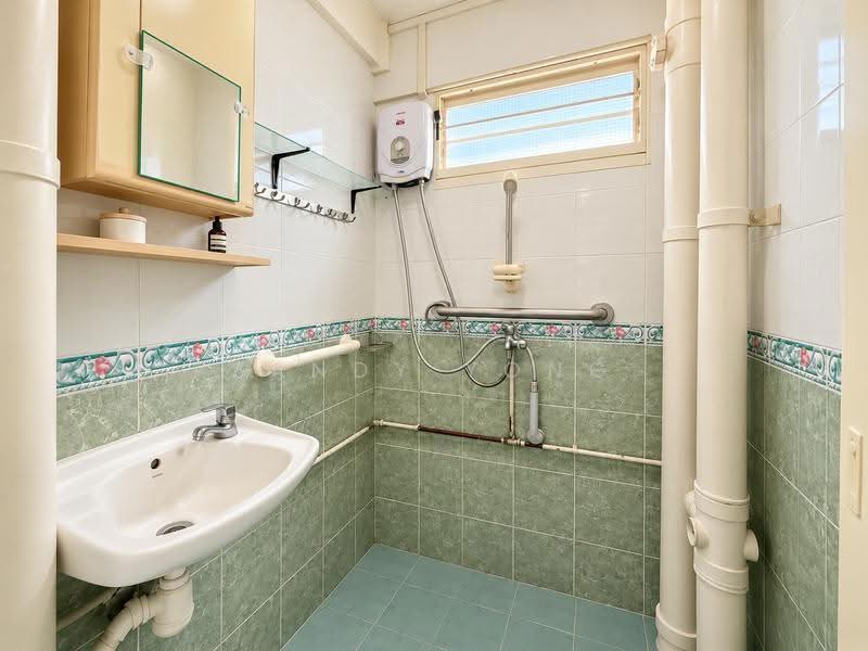 23 Bendemeer Road, 23 Bendemeer Road, Balestier / Toa Payoh, 2 Bedrooms, 732 sqft, HDB Flat For Sale, by Sandy Yong, 500279116 - Shower Room - PropertyGuru.com.sg