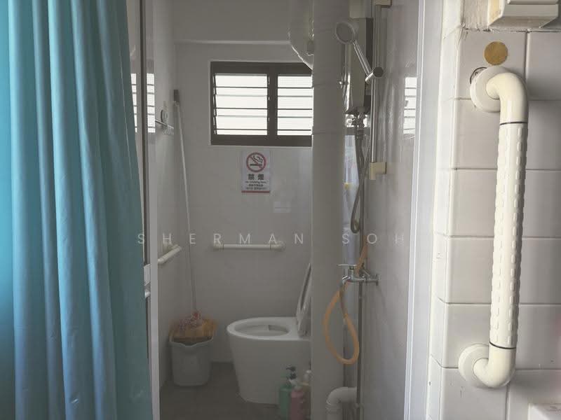 425 Yishun Avenue 11, 425 Yishun Avenue 11, Sembawang / Yishun, Room Rental, 150 sqft, HDB Flat For Rent, by Sherman Soh, 500279119 - Bathroom - PropertyGuru.com.sg