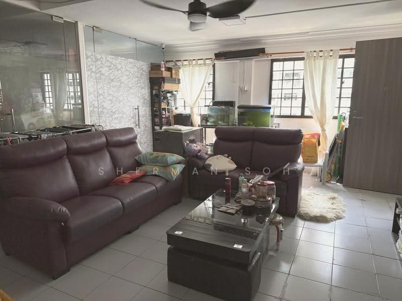 425 Yishun Avenue 11, 425 Yishun Avenue 11, Sembawang / Yishun, Room Rental, 150 sqft, HDB Flat For Rent, by Sherman Soh, 500279119 - Living Room - PropertyGuru.com.sg