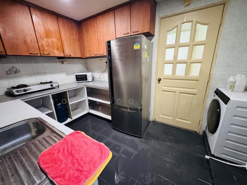Wing Fong Court, 10 Lorong 14 Geylang, Eunos / Geylang / Paya Lebar, Room Rental, 120 sqft, Condominium For Rent, by Bunny, 500279125 - Kitchen - PropertyGuru.com.sg